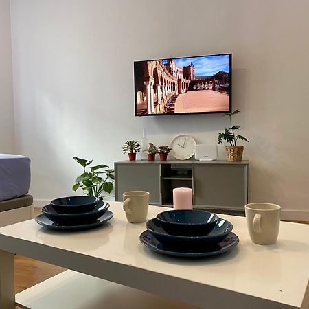 Moderno Estudio Junto Al Rio Sevilla Dış mekan fotoğraf